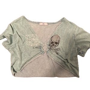 Cropped shirt with a vintage look